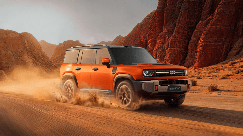 Geely Galaxy Warship 700 launches as PHEV off-roader with 6C battery, 830 kW top spec