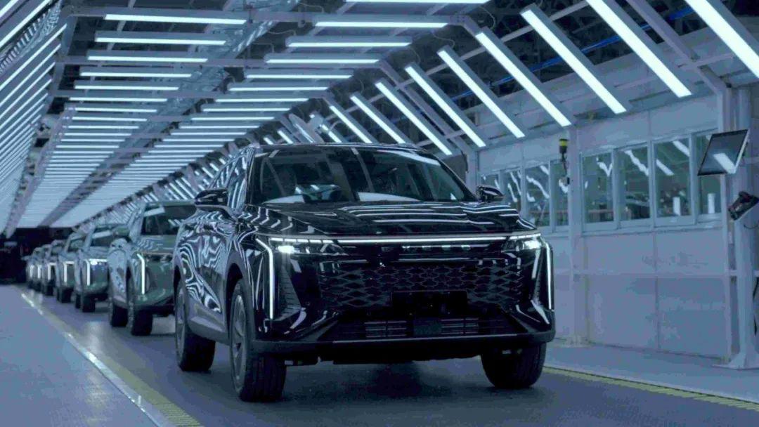 China's October car sales seen at 1.6 million units, NEV share near 67%