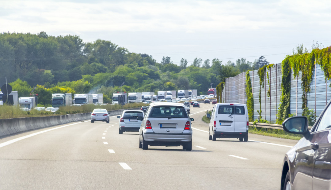 China's car market seen recovering by 2027, CPCA's Cui says