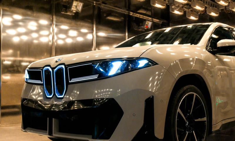 BMW Unveils Health-Cabin Development System for Next-Gen iX3