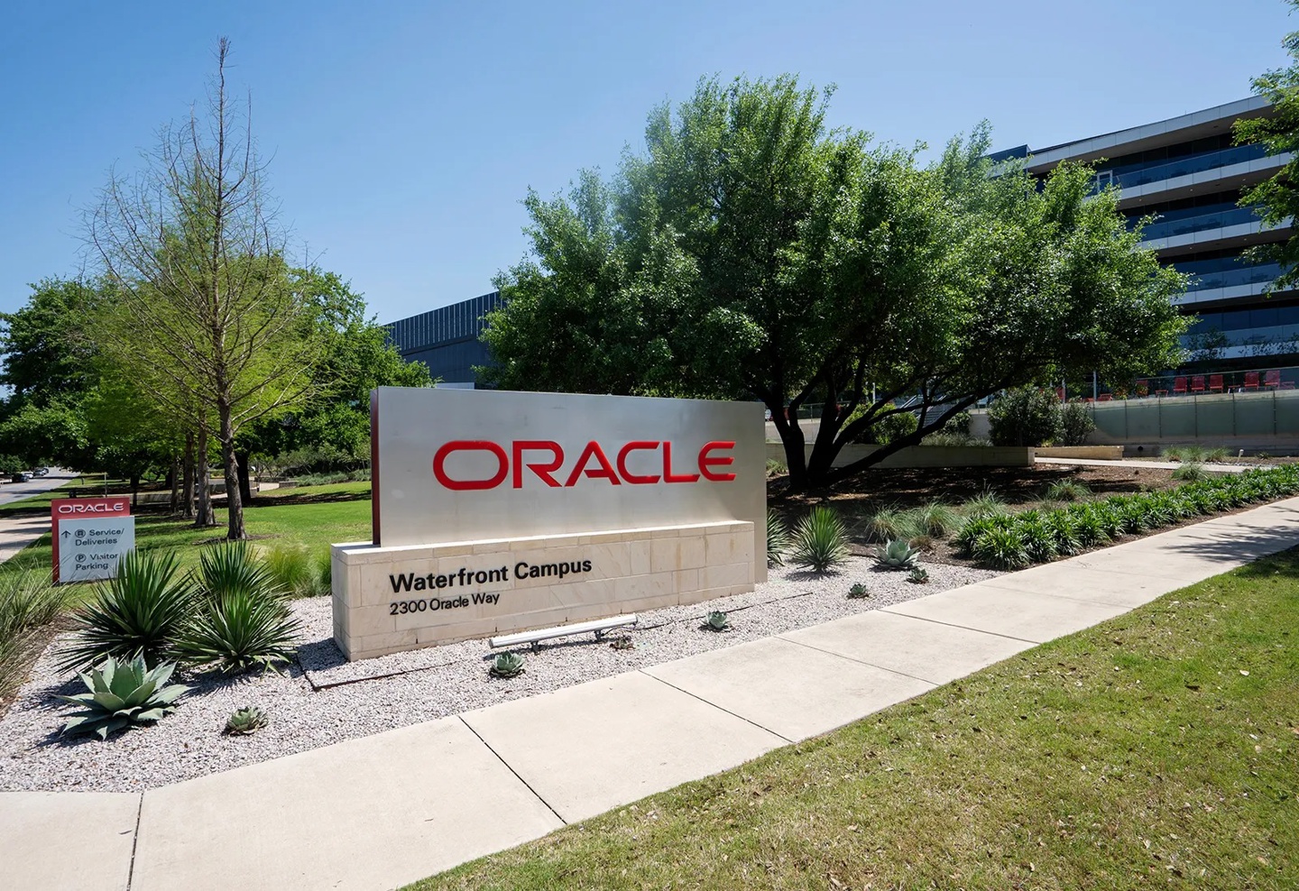 Oracle begins new round of layoffs, some teams hit by double-digit cuts