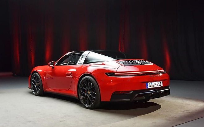 Porsche to cut model variants by 20% in 2035 strategy shift